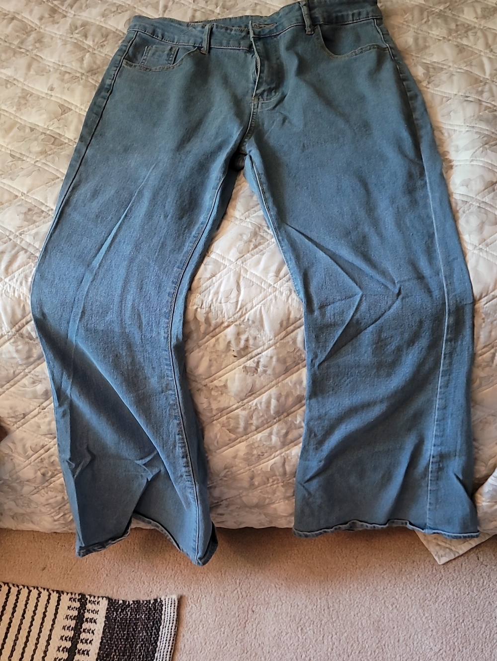 Women's Flare Blue Jeans - Flowers On The Back Pockets